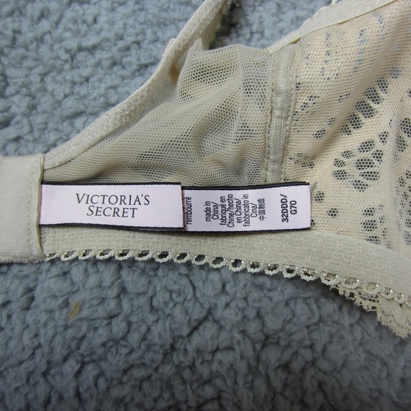 Victoria's Secret Bras  size 32DDD Dream Angles Push-up unlined lace underwire - Picture 11 of 16